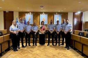 Sis nous oficials de la Policia Local prenen possessió a l'Ajuntament de Borriana