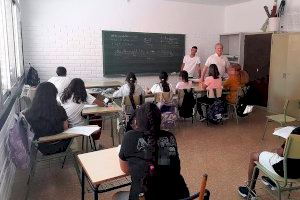 Durant este curs escolar s'han dut a terme programes de suport educatiu i atenció a l'absentisme