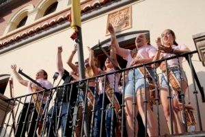 Un poble de Castelló obri als homes la participació en la Cort d'Honor de les seues festes