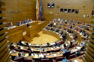 Vox presidirá gracias al PP el nuevo parlamento valenciano que se constituye este lunes