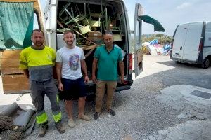 Benitatxell envía un cargamento de material y mobiliario escolar a los campamentos saharauis para reconstruir un aula escolar