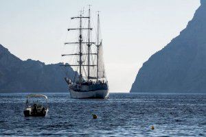 La Fundación Oceanogràfic y el buque-escuela Cervantes Saavedra presentan la IV Travesía Planeta Azul