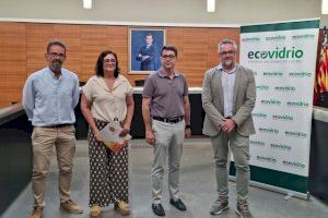 El Ayuntamiento de San Vicente y Ecovidrio presentan las campañas “Fiestas con Eco” y  “La Peña Recicla”