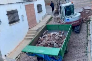 La Generalitat Valenciana paraliza las obras de una calle en el casco antiguo de Marines