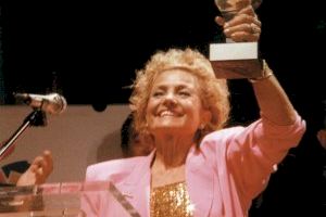 El Festival de Cine de l'Alfàs rinde homenaje a Carmen Sevilla Faro de Plata 1998