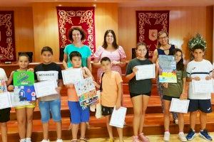 Almenara entrega los premios de la X edición de los concursos escolares para los carteles de las fiestas patronales y las fiestas de verano
