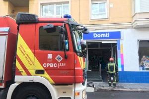 Una humareda en un supermercado de Burriana obliga a movilizar a los bomberos