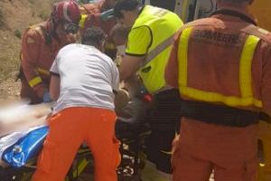 Herido un hombre tras sufrir un fuerte golpe con una rama mientras manejaba su tractor en Macastre