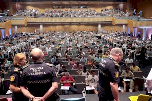 Prop de 900 aspirants es presenten a les proves d'accés per a les més de 120 places de Policia Local de València