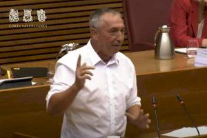 Baldoví habla del “pacto de la vergüenza” y de un programa oculto del Partido Popular