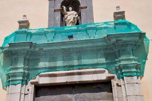 La iglesia de Canet sigue derrumbándose y el Arzopispado lamenta la lentitud de los permisos para arreglarla