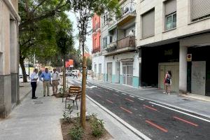 La reurbanización de la calle Sevilla permite generar un nuevo corredor verde con 38 árboles y 125 arbustos