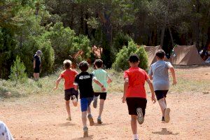 Les Ajudes de Campaments de Juniors M.D. reparteixen 17.400 euros entre 174 xiquets i xiquetes