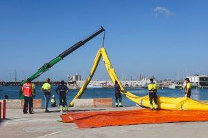 PortCastelló recepciona nuevos equipos de contención y lucha frente a la contaminación marina