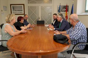 El secretario autonómico de Transparencia y el director general se reúnen con la Federación de Entidades Vecinales de València