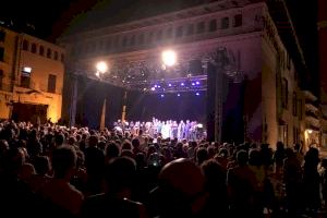 El teatro y el Festival de la Cançó serán protagonistas en el espacio escénico de la plaça de la Seu