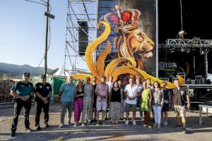 Las autoridades supervisan el montaje del recinto de conciertos de Benicàssim junto a la organización del Rototom Sunsplash