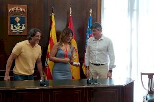 El Alcalde Marcos Zaragoza y el concejal de Deportes, Peyo Lloret, reciben a la arquera vilera Natalia Sánchez