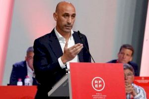 El caso Rubiales llega a la Diputación de Castellón: Compromís pide reprobar al seleccionador nacional