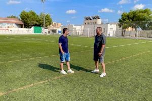 Comienza la renovación del césped artificial del Campo de Fútbol Nuevo Calvario Albatera