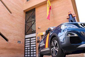 T Dos operaciones policiales contra la droga en Alicante dejan seis detenidos tras cinco registros