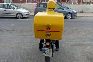 Correos amplía en Alicante su flota de reparto ecológica con nuevas motos eléctricas