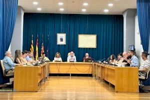 Pasos firmes y definitivos para conseguir la apertura de la piscina municipal de El Campello y el complejo deportivo anexo