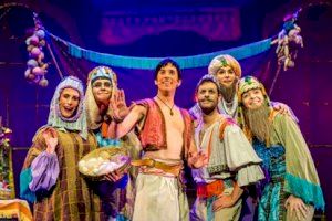 Aladín, un musical genial cuelga el "sold out" en su estreno en Torrevieja