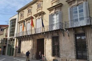 Orihuela abre un proceso selectivo para la cobertura en propiedad de cinco plazas de conserje mediante concurso oposición libre