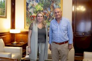 Marta Barrachina mostra la seua plena predisposició per a treballar de manera conjunta amb els alcaldes de la província