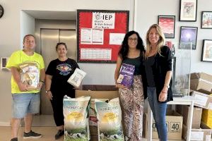 Los centros escolares de La Nucía donan comida al Refugio de Animales