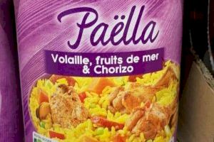 Nuevo escándalo por una extraña paella de bote en un supermercado