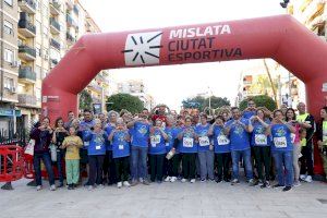 Mislata demuestra su solidaridad recaudando 4.500 euros en la Run Cáncer