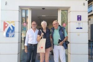 Turismo Dénia organiza la visita a la ciudad de un equipo de la revista de tendencias de lujo y estilo de vida Seazen Travel