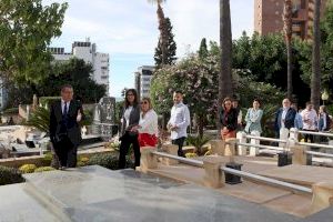 Benidorm pone a punto sus cementerios con la vista en la festividad de Todos los Santos