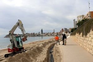 Benidorm realiza mejoras en la playa de Poniente para minimizar daños ante posibles temporales