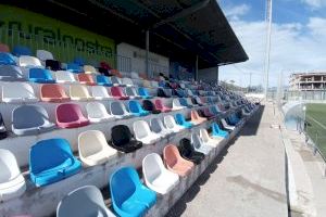 Betxí renueva las gradas y la zona de banquillos del campo de fútbol municipal