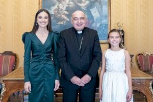 El Arzobispo mantiene un encuentro con las Falleras Mayores de Valencia 2024