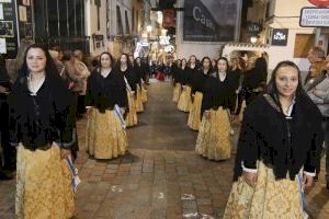 Benidorm vuelve a expresar su devoción por su patrón Sant Jaume en una solemne procesión seguida de forma masiva