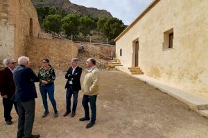 El Ayuntamiento de Orihuela recibe 798.721 euros de LABORA para la restauración paisajística del Palmeral