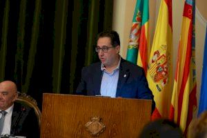 El Ayuntamiento reúne a una treintena de entidades vecinales en el XXX aniversario de las juntas de distrito