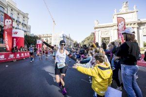 Nuevo récord de finishers en el Maratón Valencia con 26.251 corredores en meta