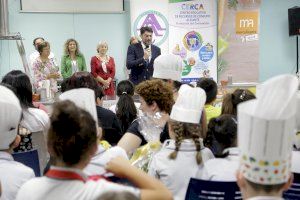 Alicante ofrece talleres de cocina, visitas guiadas y actividades para los pequeños en su Escuela de Navidad del Cerca