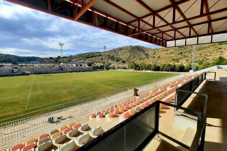 Villajoyosa C.F - Ven al partido del domingo y conseguirás un juego de aplaudidores  hinchables para animar al equipo!!!