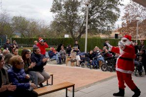 L’alcalde d’Ontinyent participa a la celebració del Nadal del Centre de Dia