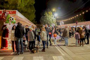 Catarroja inaugura su gran Feria del Comercio de Navidad, un gran escaparate para poner en valor el comercio local