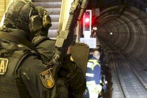 ¿Por qué había policías armados en una estación de metro de Valencia esta mañana?