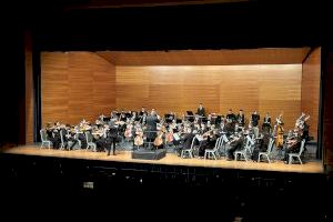 Un emocionante “Concierto de Fin de Año” llenó de música l’Auditori de La Nucía