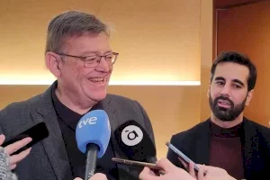 Ximo Puig afea a Mazón que “congele Les Corts por irse de vacaciones”