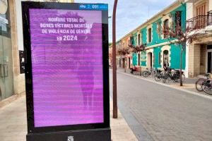 Dénia traslada los contadores de víctimas de violencia de género a los mupis digitales distribuidos por la ciudad